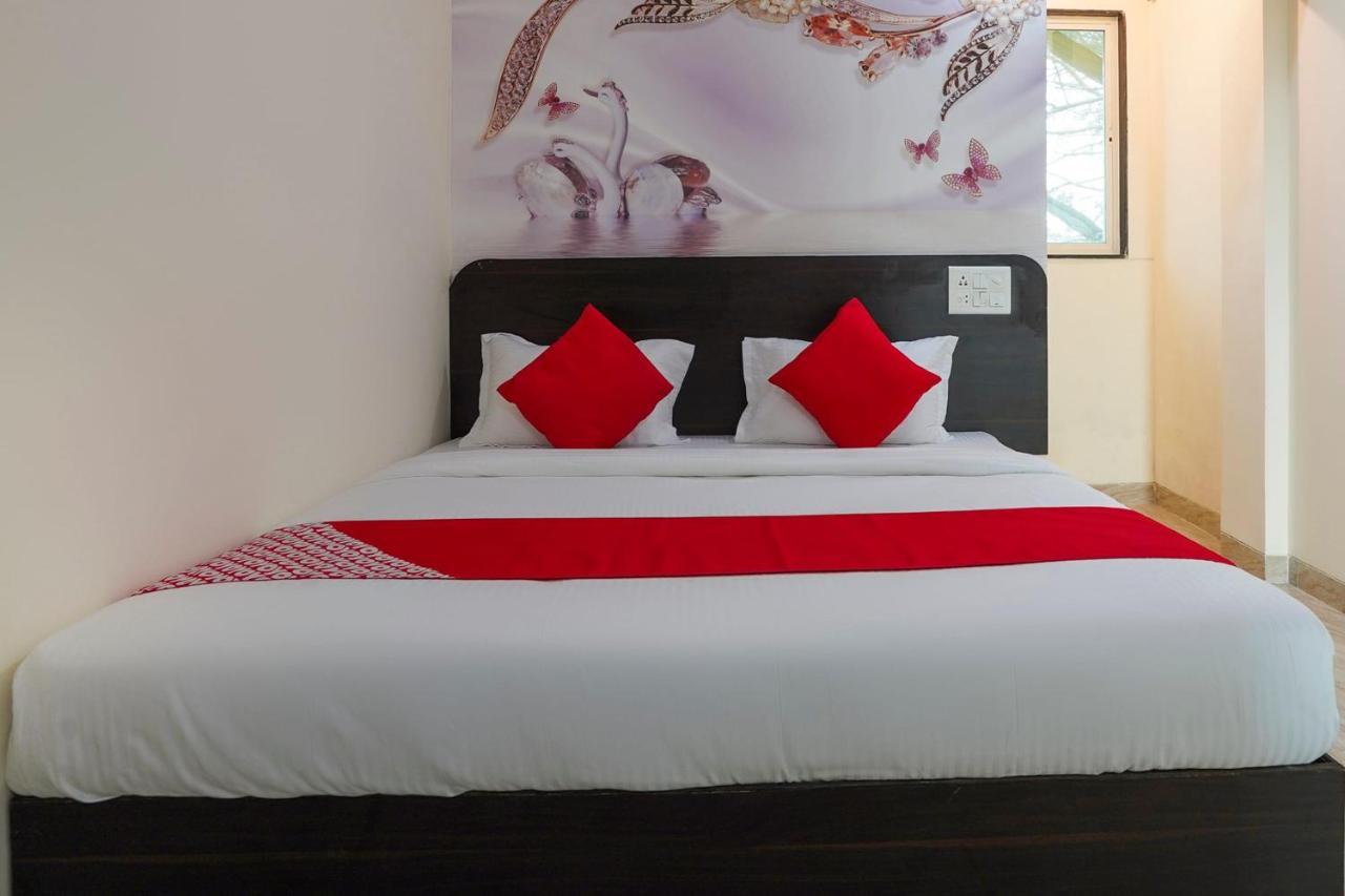 Oyo Flagship 68474 Hotel Viraj Pune Zewnętrze zdjęcie