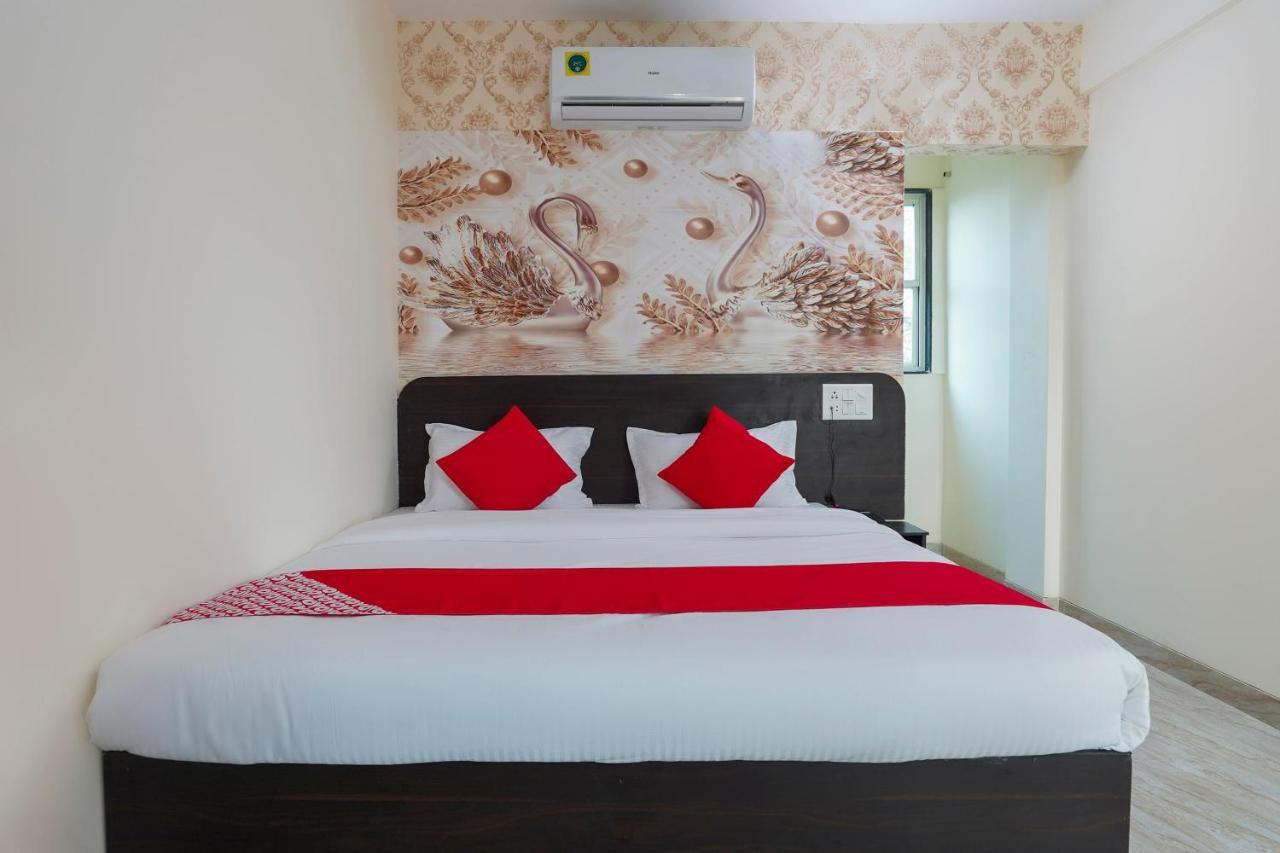 Oyo Flagship 68474 Hotel Viraj Pune Zewnętrze zdjęcie